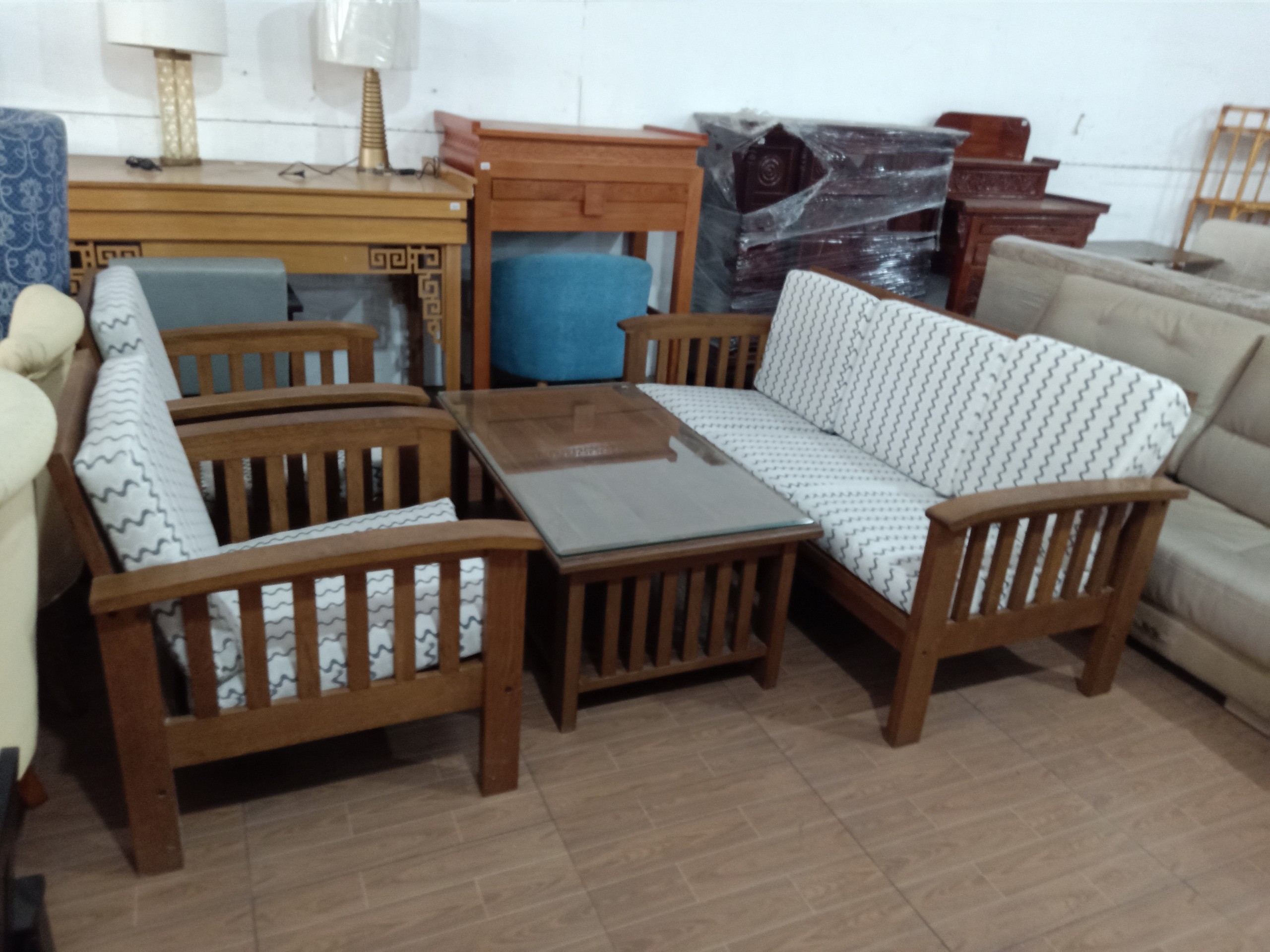 Bộ sofa gỗ  tự nhiên cũ SP018572