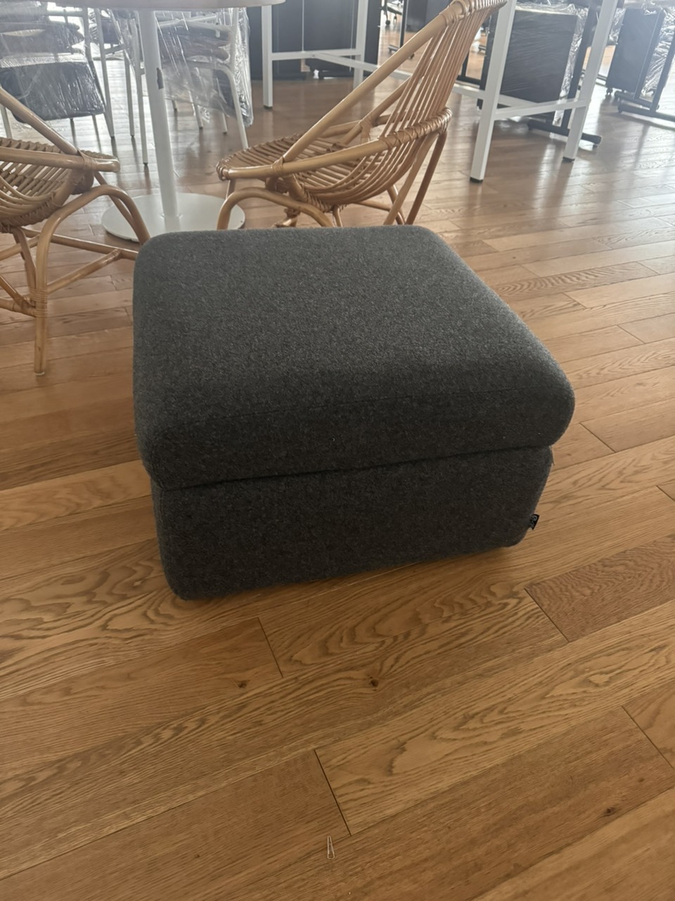 Đôn sofa cũ  SP021126