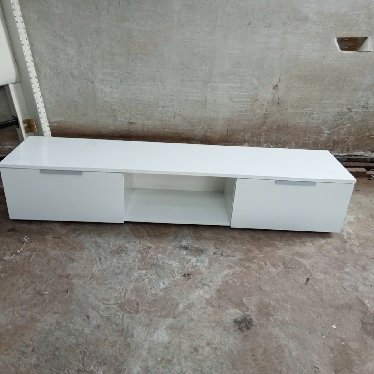 Kệ tivi cũ SP021148