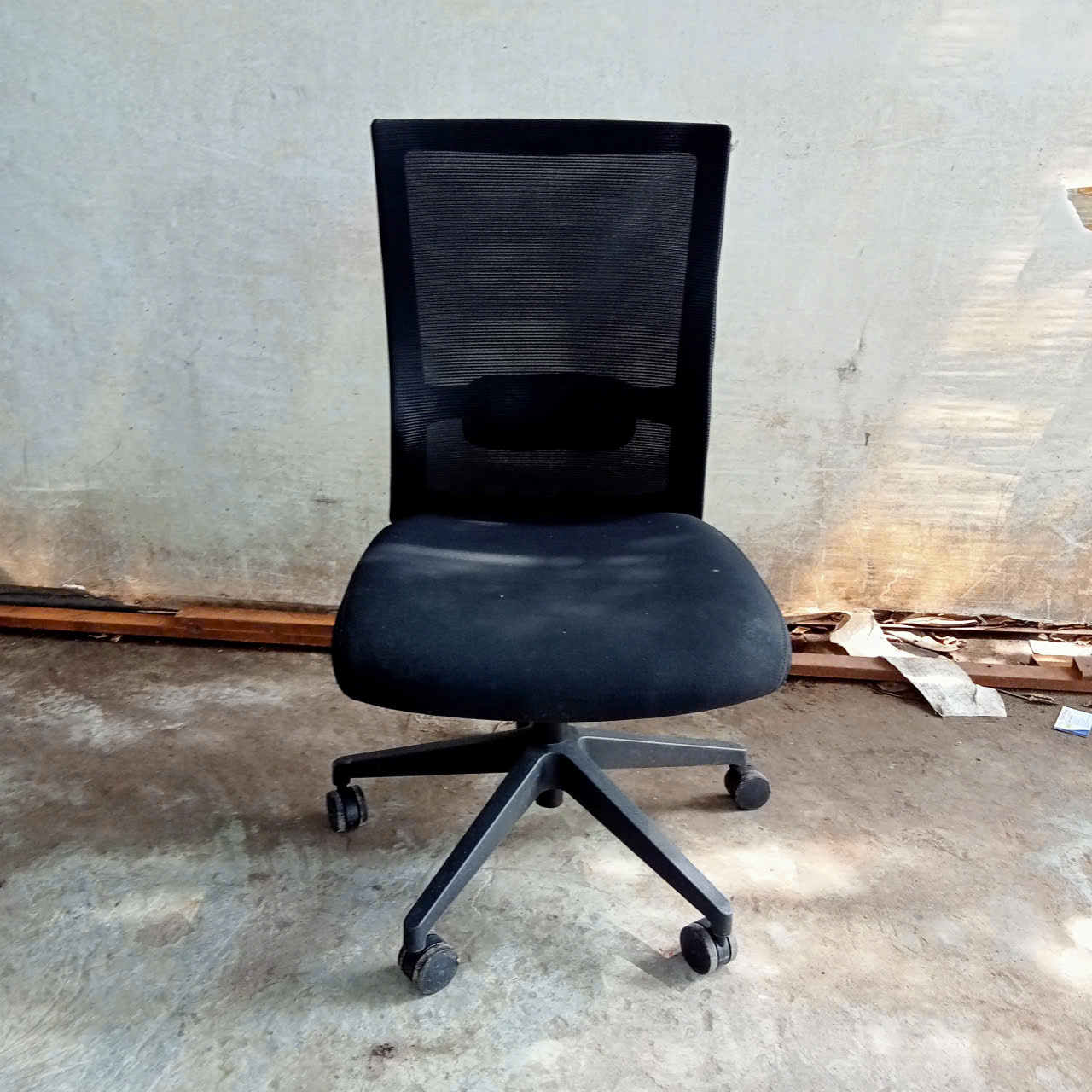 Ghế làm việc cũ  SP021118