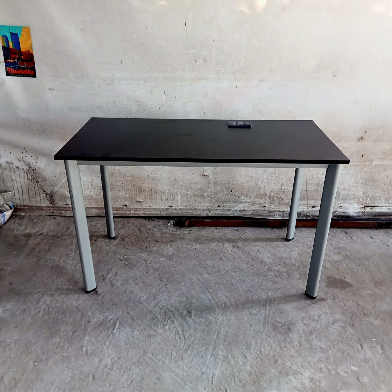 Bàn làm viêc cũ  SP021105