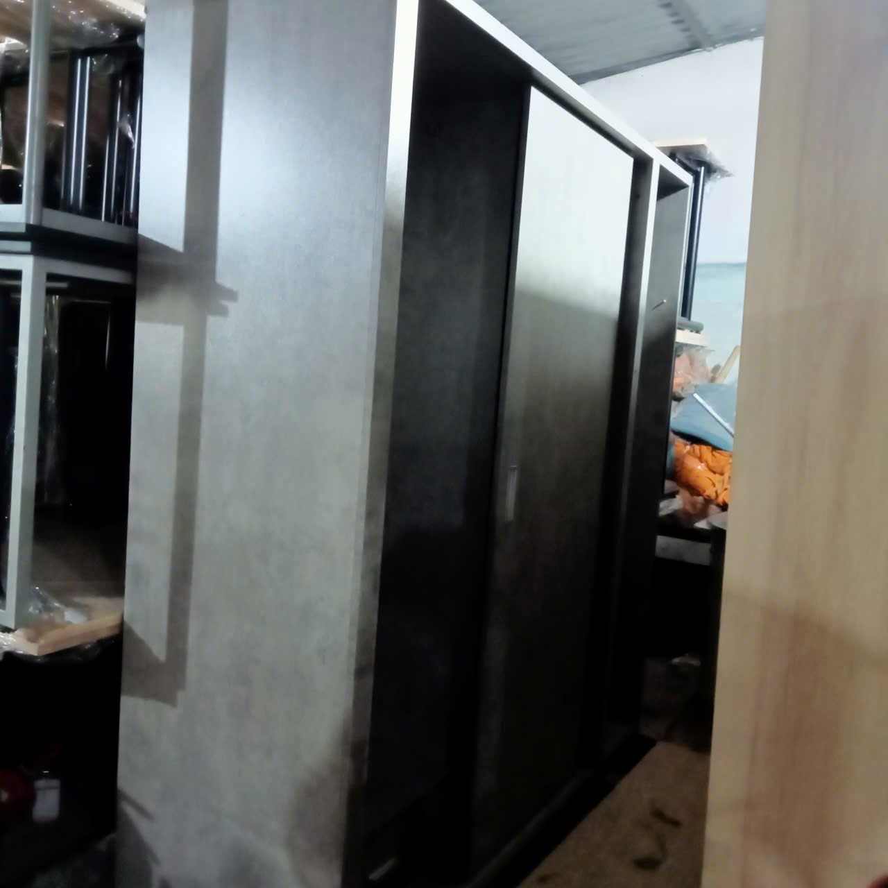 Tủ quần áo cũ SP021155