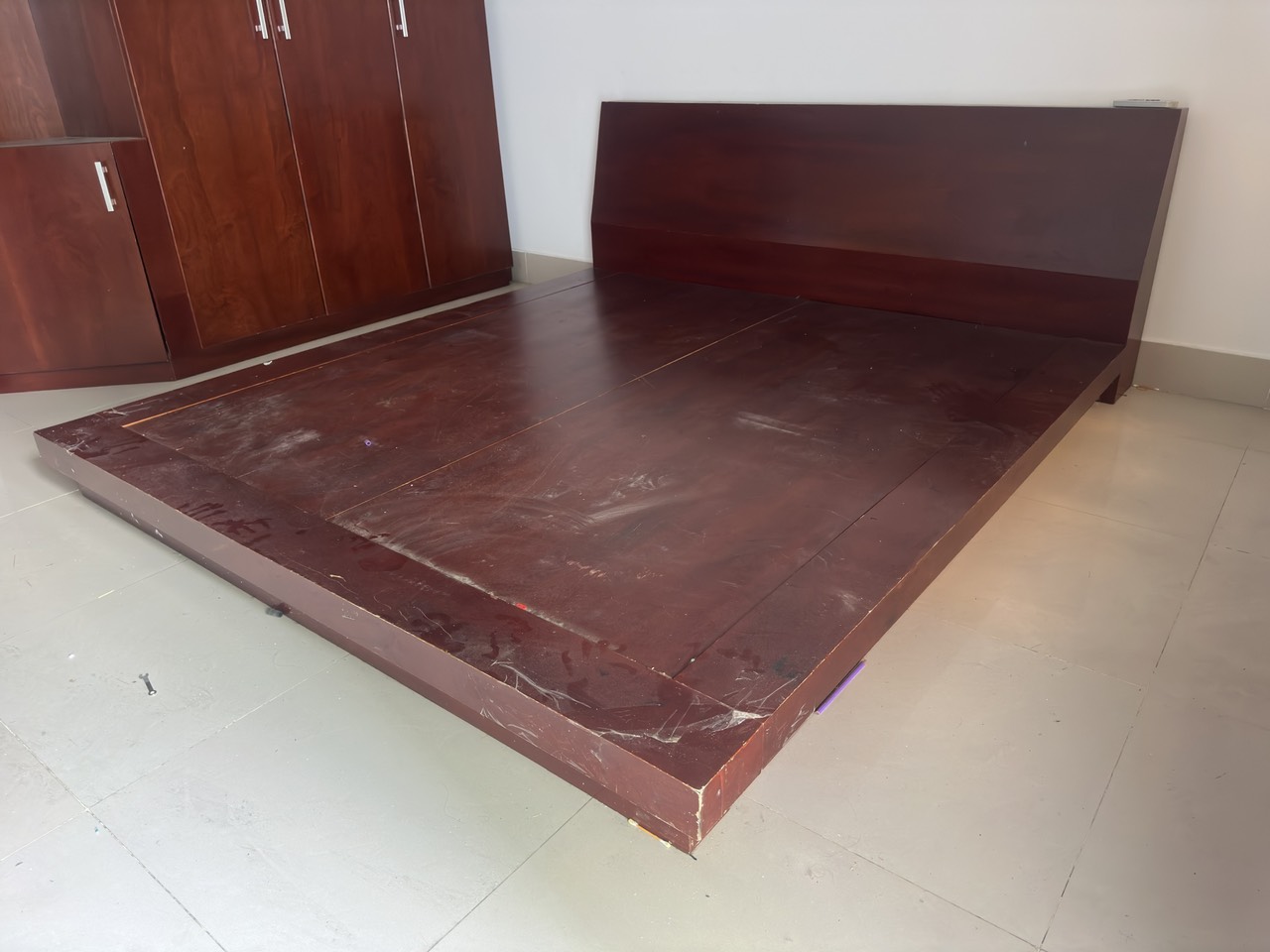 Giường  gỗ MDF cũ SP019622