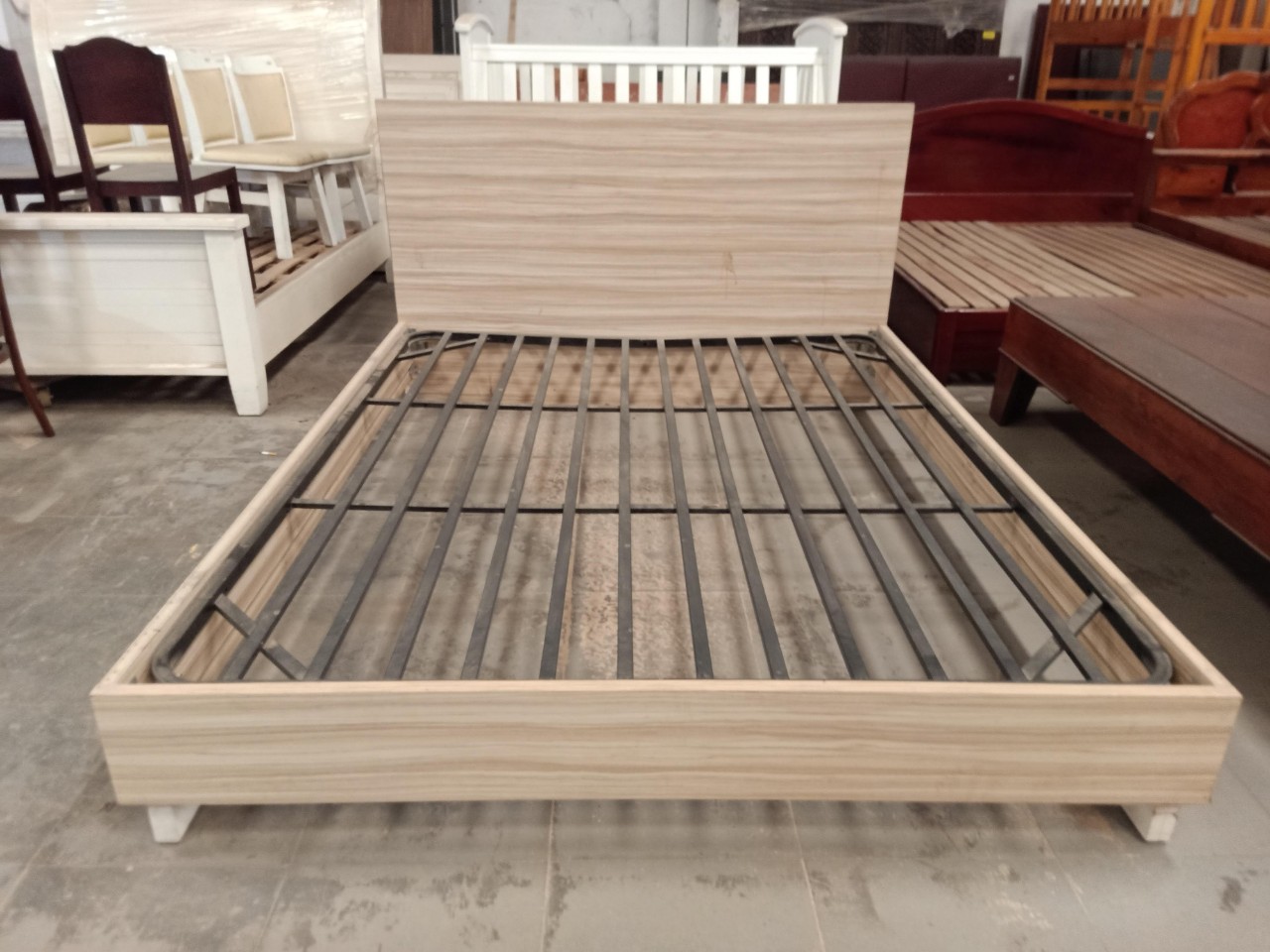 Giường gỗ MDF  cũ SP015347.1